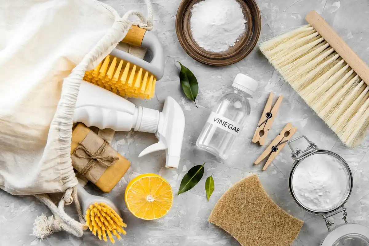 dutch home cleaning eco-friendly baking soda vinegar