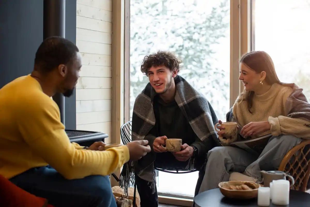 people taking a break in Dutch workspace with coffee
