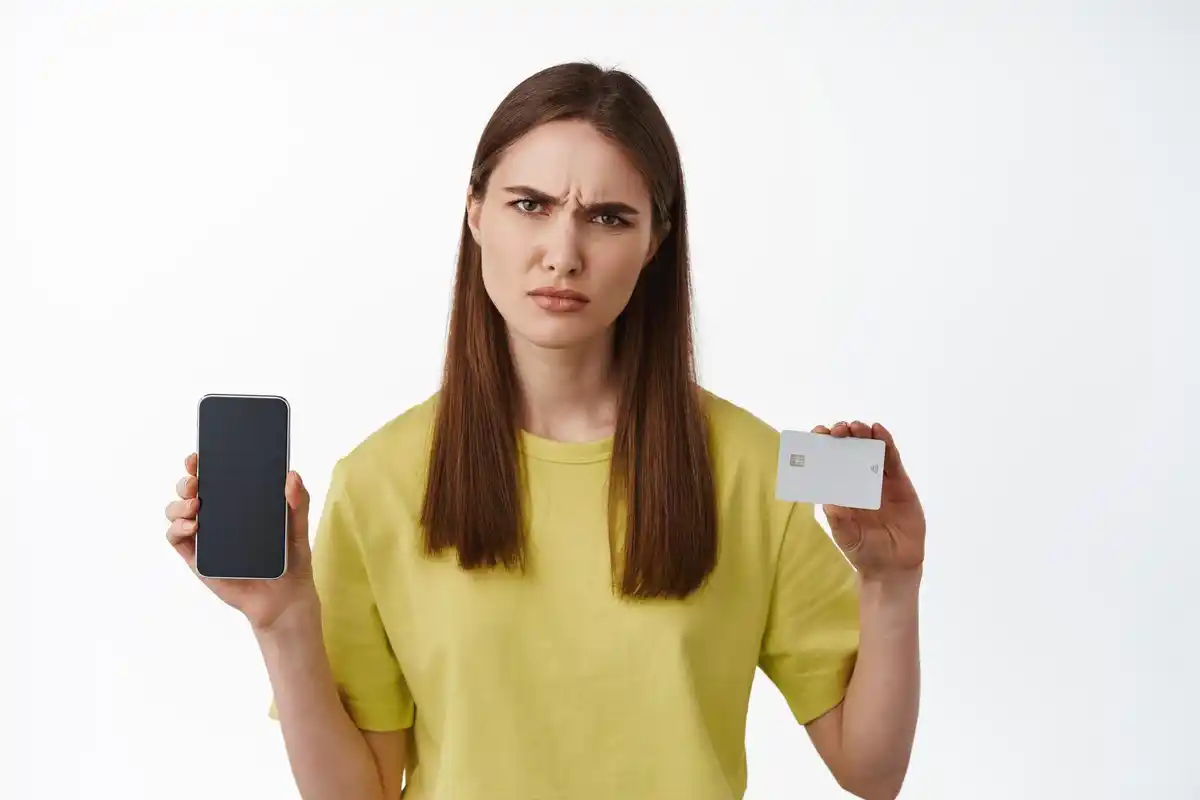 credit card scam warning Dutch mobile app
