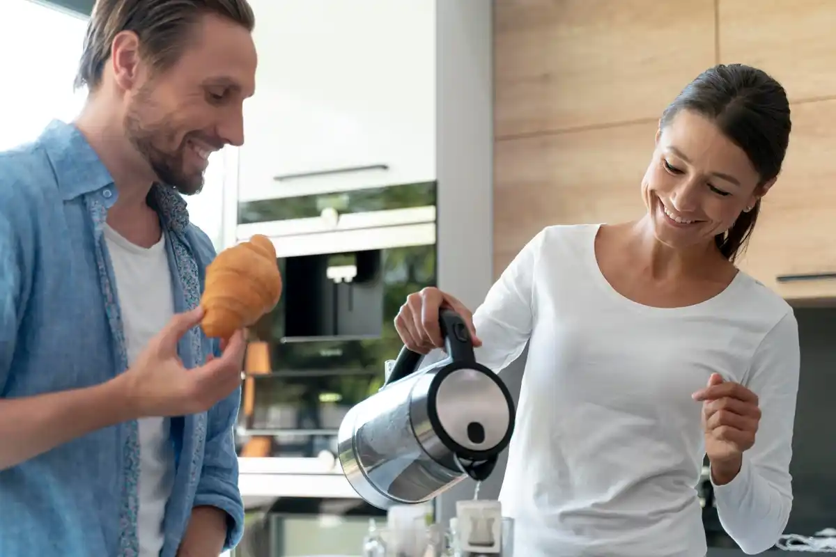 dutch family laughing kitchen microwave tip