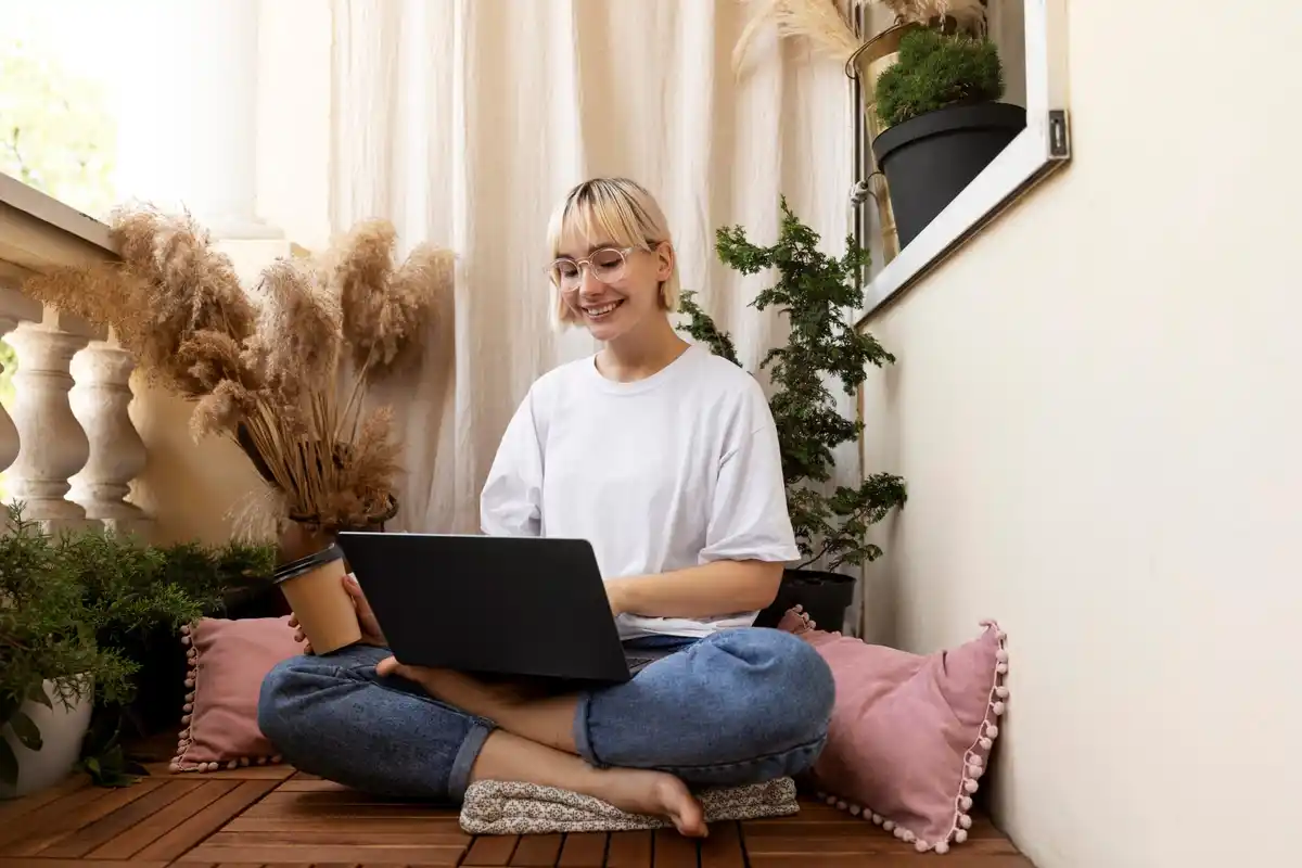 middle aged dutch woman flexible working from home
