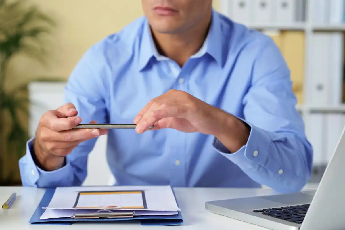 dutch online banking mistake concept