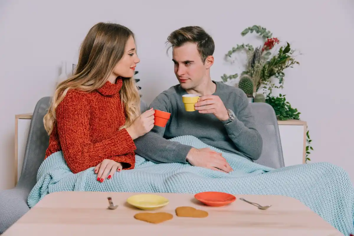 Dutch couple talking honestly in cozy home setting