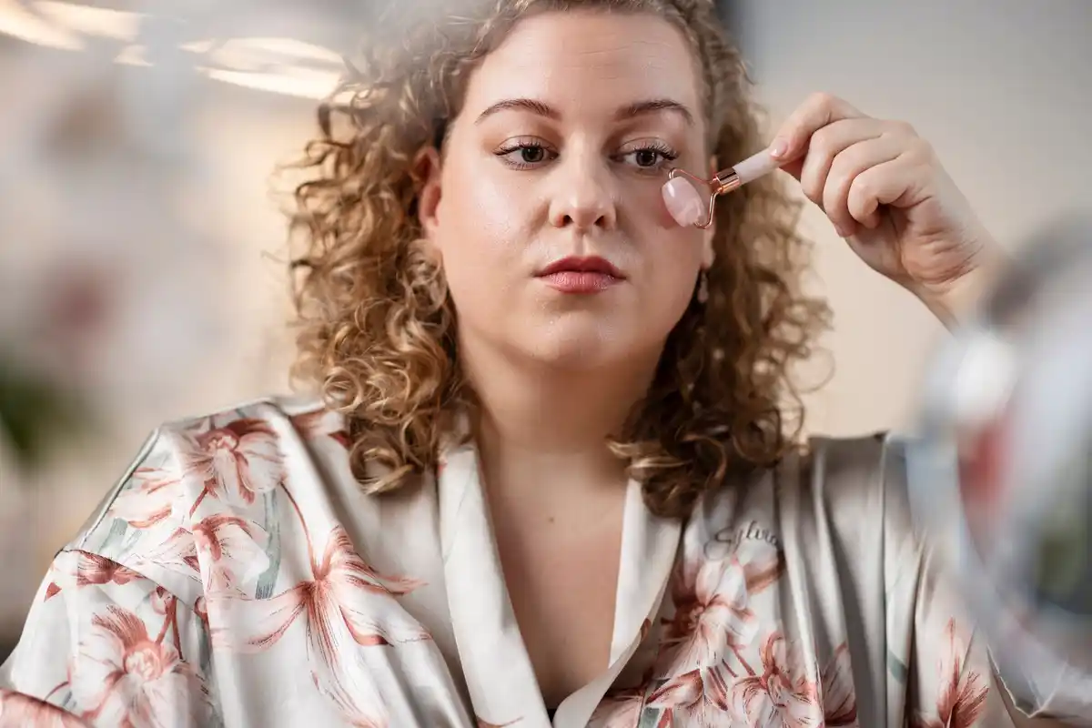 Dutch woman 35 years old skincare evening mirror worried