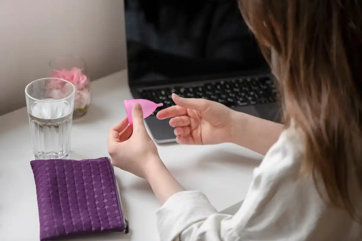 study desk aroma essential oil student netherlands