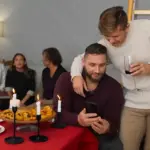 awkward social interaction Dutch party