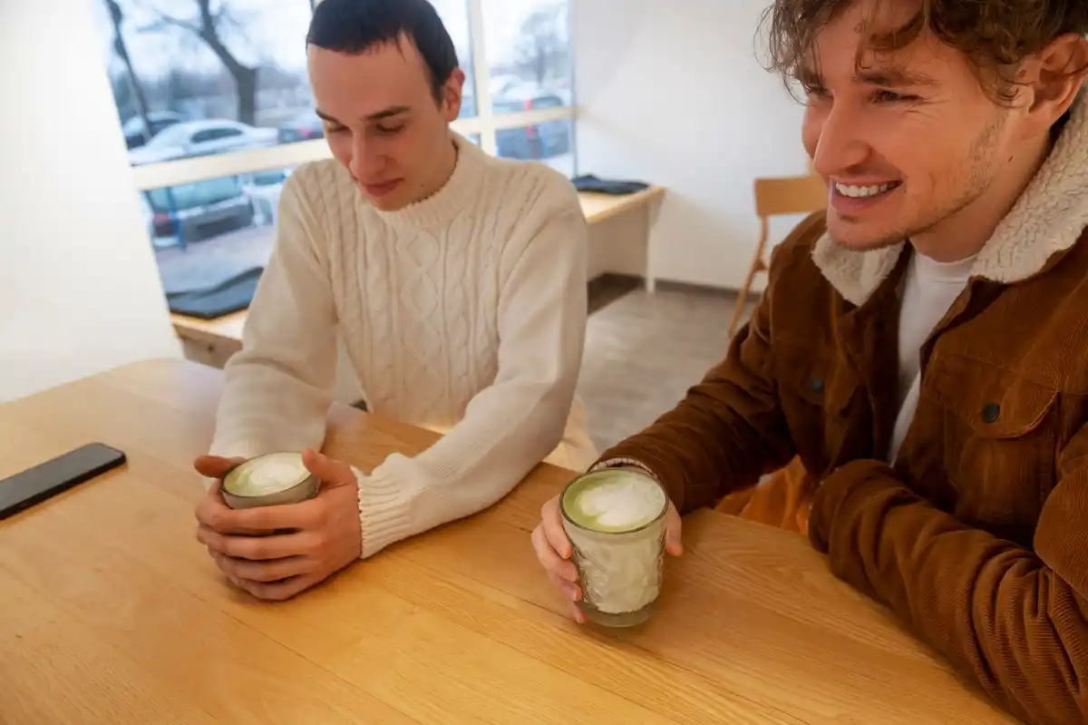 dutch friends arguing coffee shop