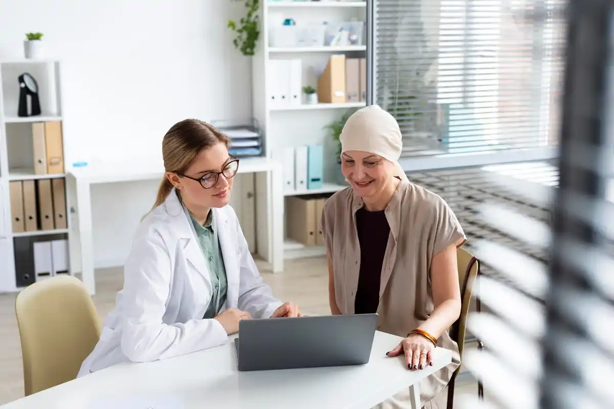 doctor consulting patient without technology netherlands