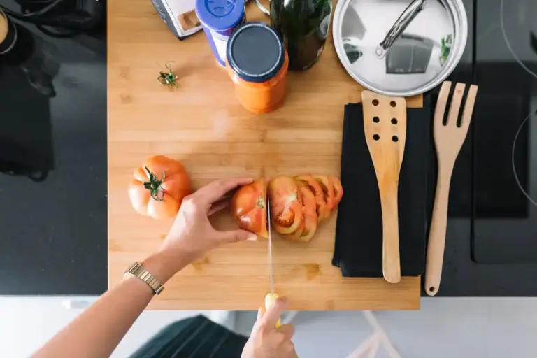 household hack with rubber band kitchen