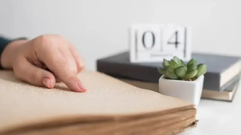 Japanese time management routine minimalist workspace