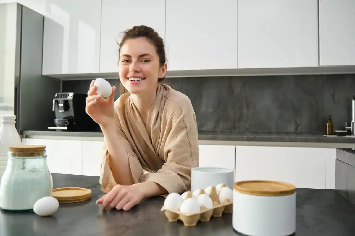 boiling eggs in cold water Dutch kitchen