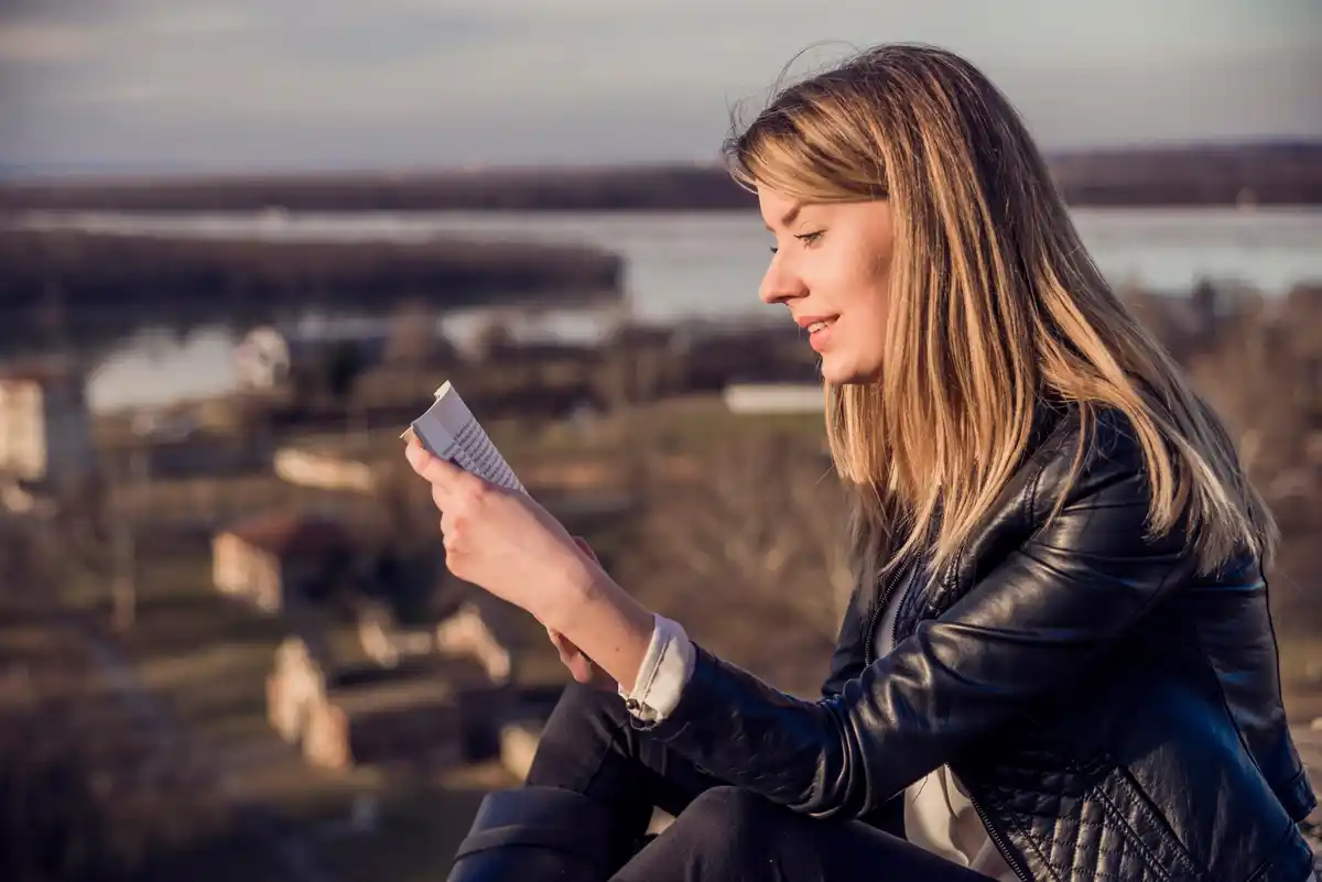 dutch digital envelope budgeting, smartphone banking, saving money Netherlands