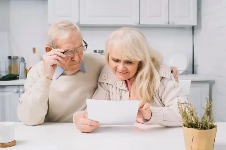 grandmother financial tip saving money Dutch home