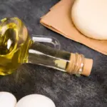 dutch kitchen homemade hair care mask egg olive oil vinegar glanzend haar