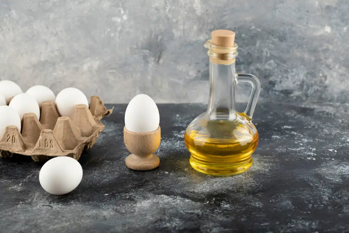 dutch homemade hair mask olive oil egg yolk bathroom