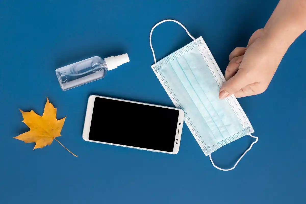 empty dental floss travel hack