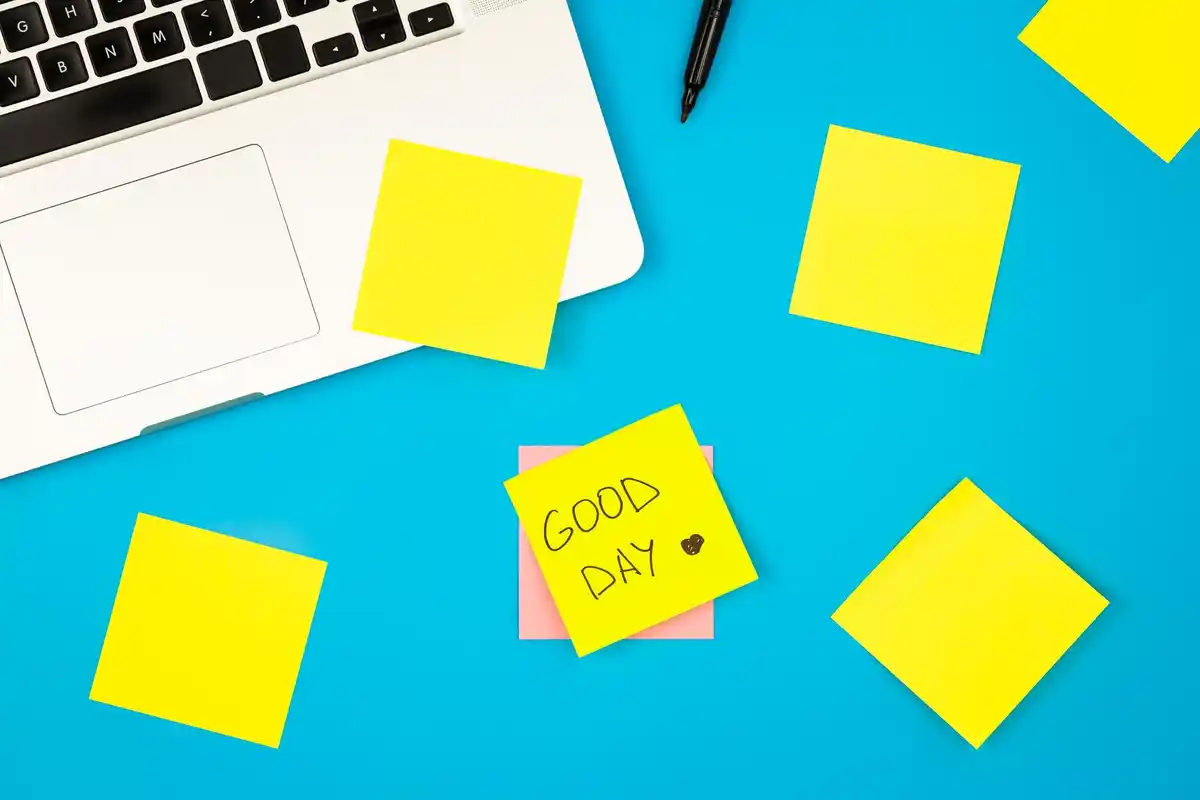 dutch workspace sticky note productivity boost