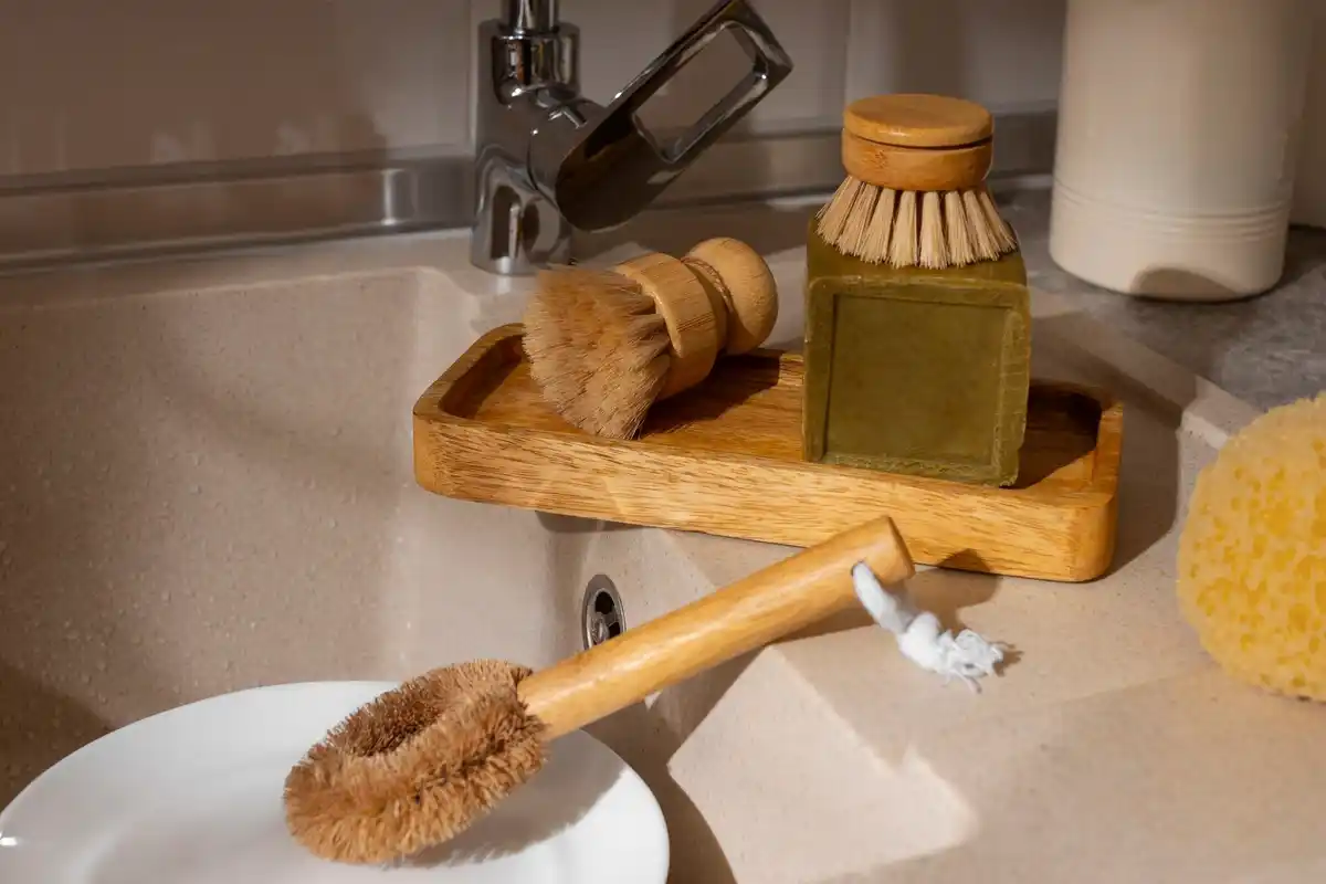 dirty bathroom cleaning mistakes Netherlands