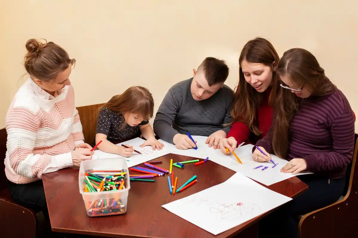 mindmap met kleurtjes, tafel, Nederlandse student