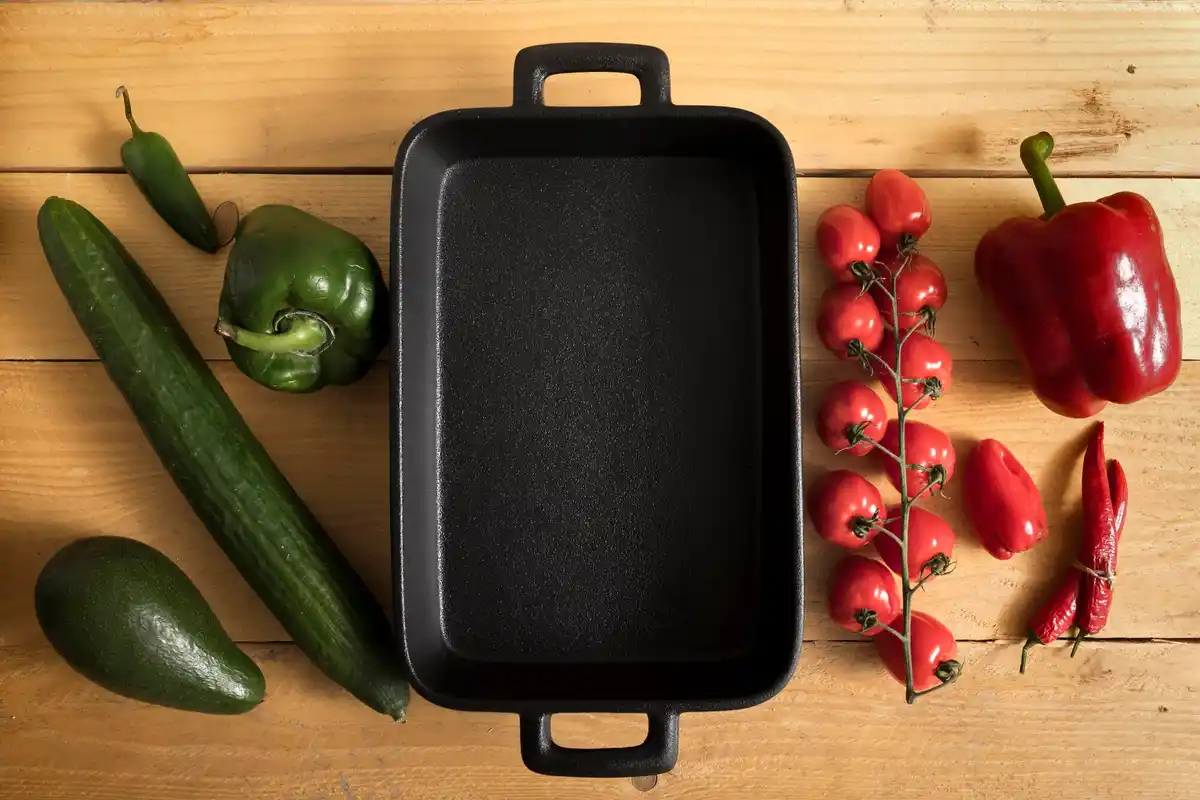 raw meat on metal pan in Dutch kitchen