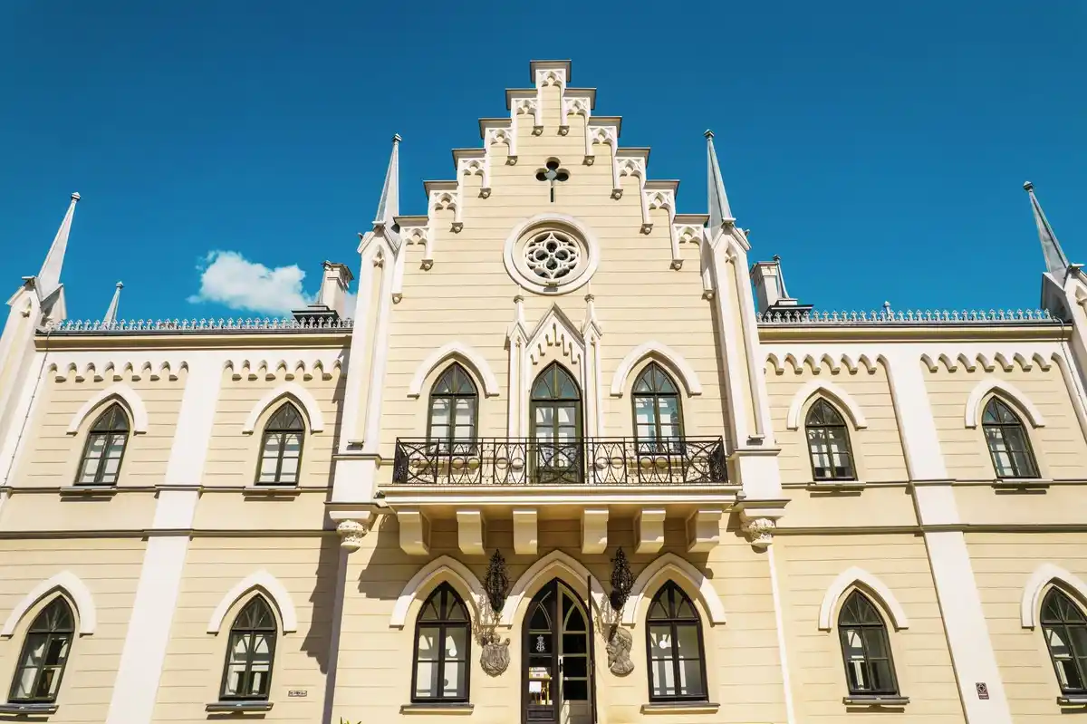 dutch embassy building abroad