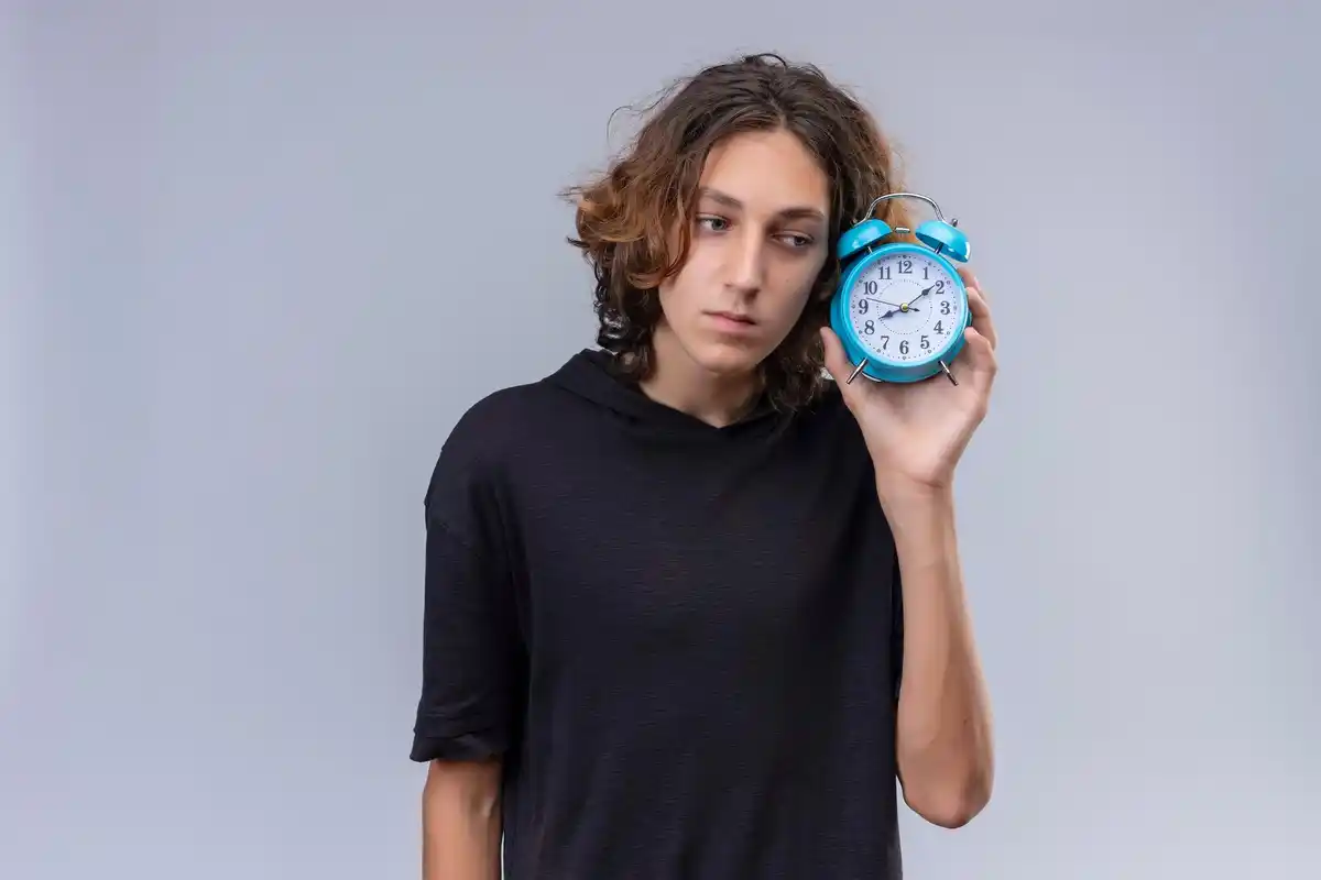 student stressed clock night netherlands