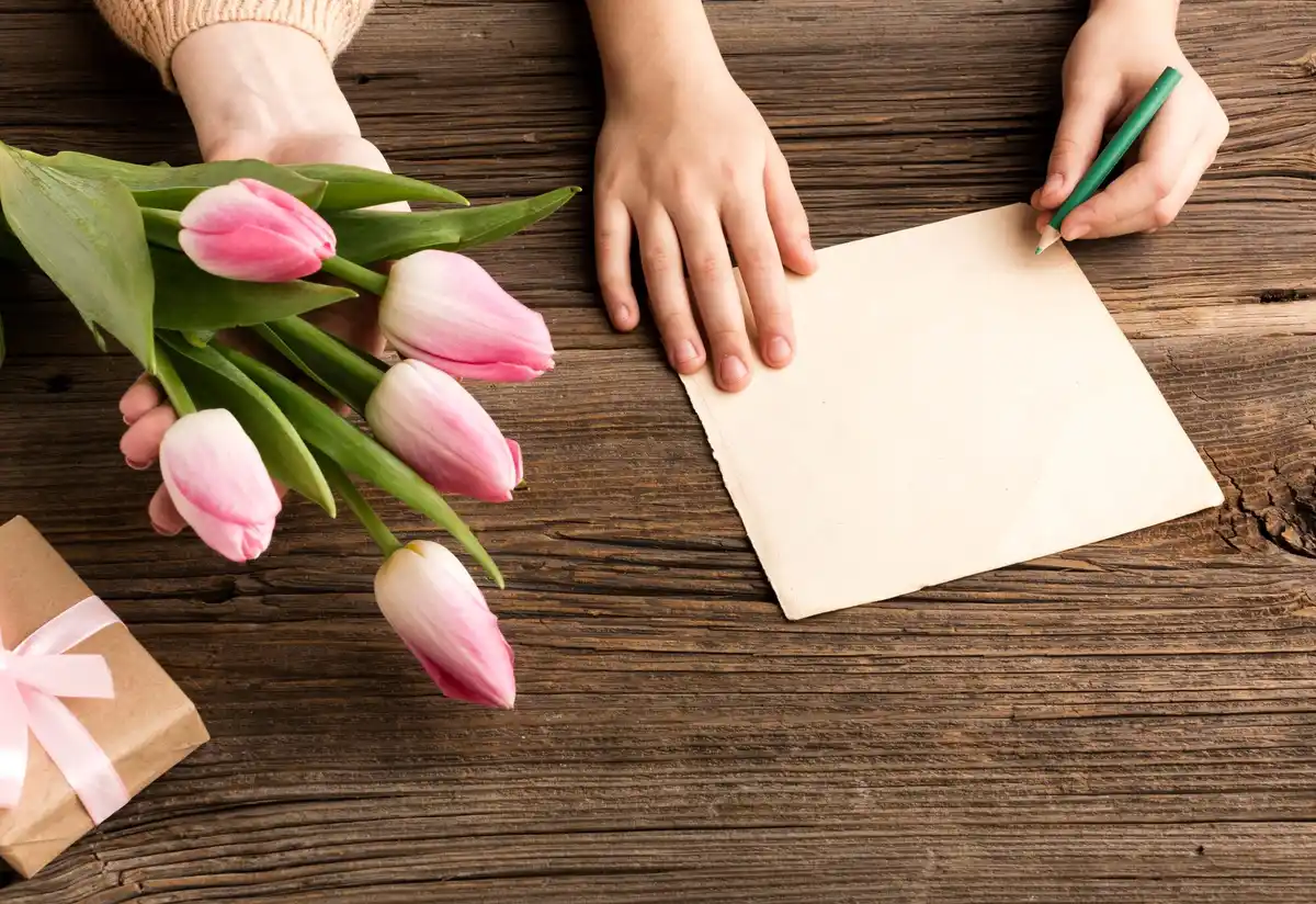 nostalgic letter reading handwritten love letters Netherlands