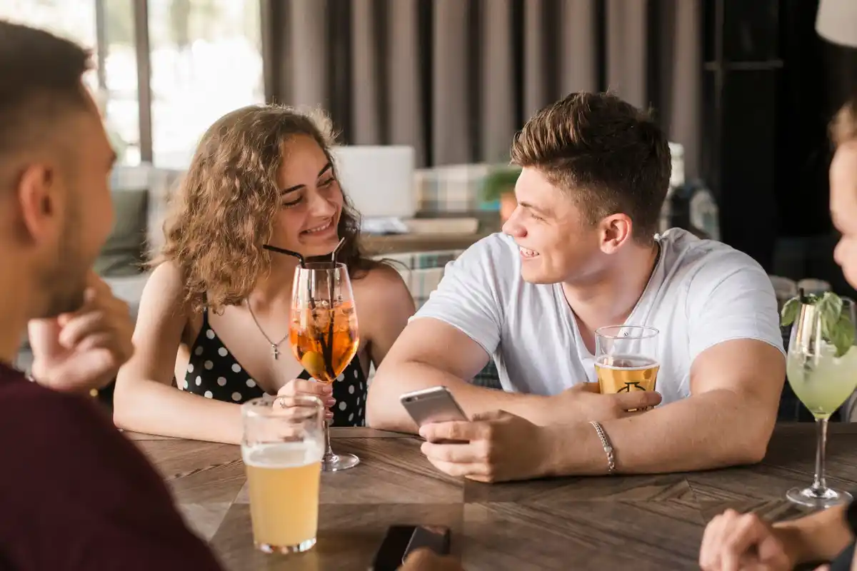 Dutch singles speed dating event bar