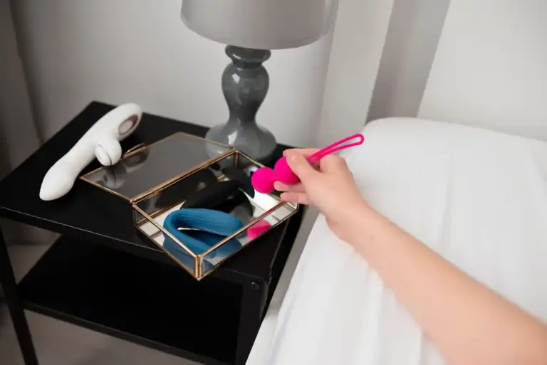 mascara brush life hacks