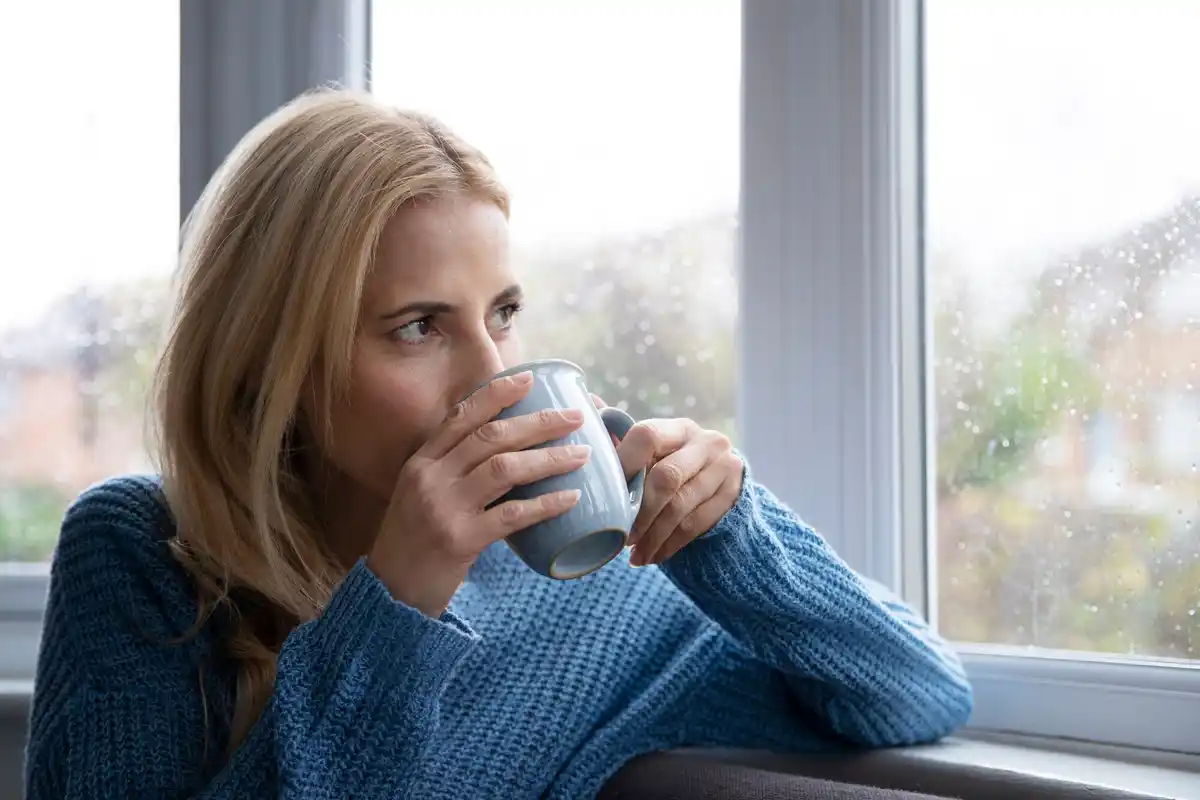 dutch water drink morning glass window