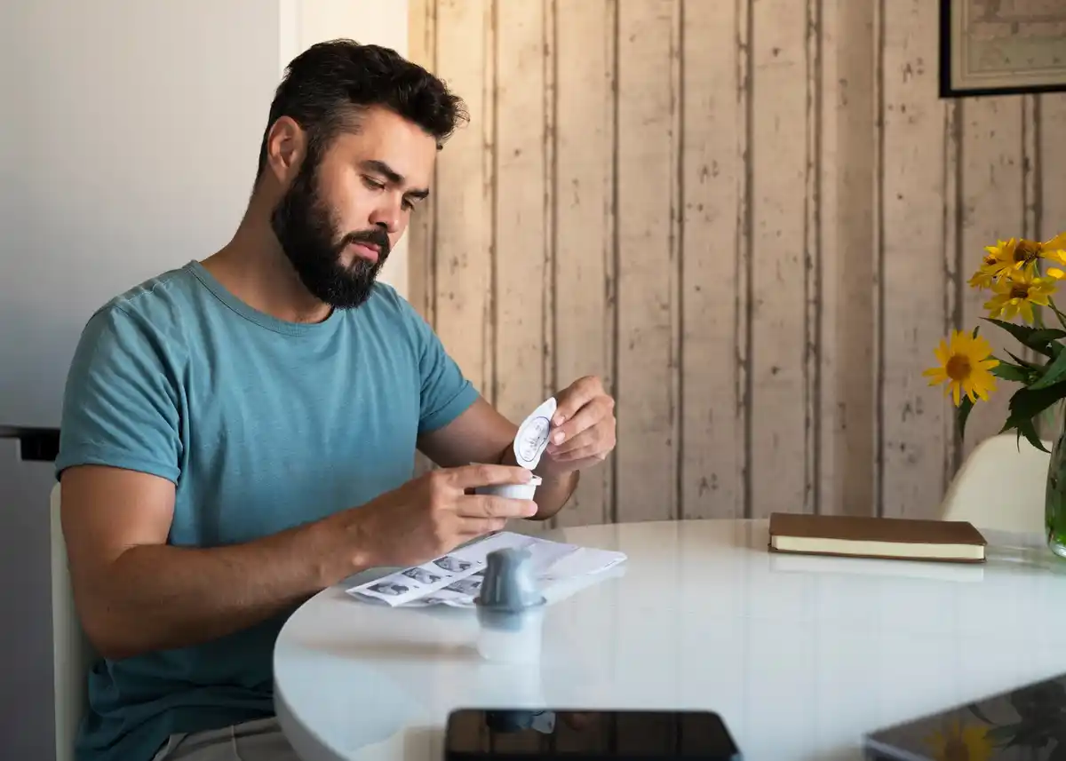 young adult checking savings account mobile netherlands
