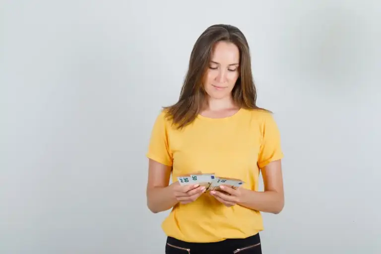 Dutch teenager saving money app