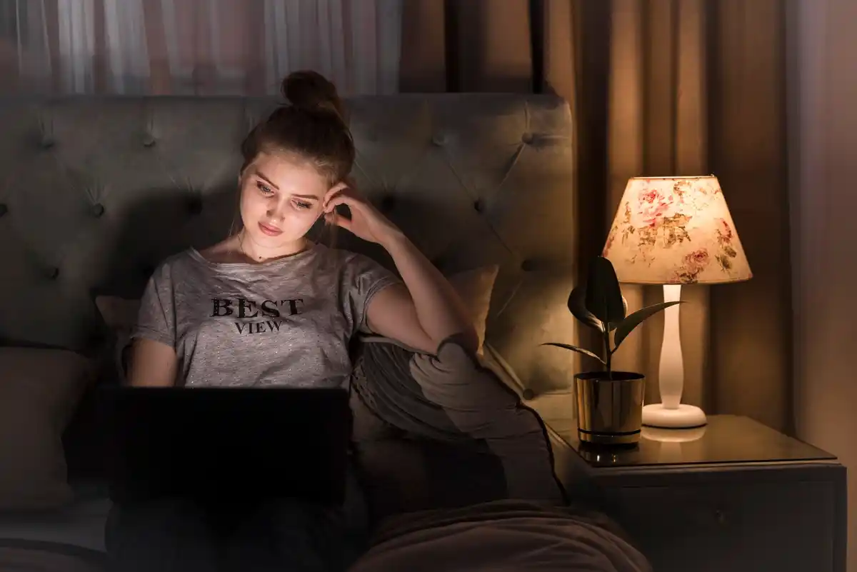 shutting down laptop night modern home