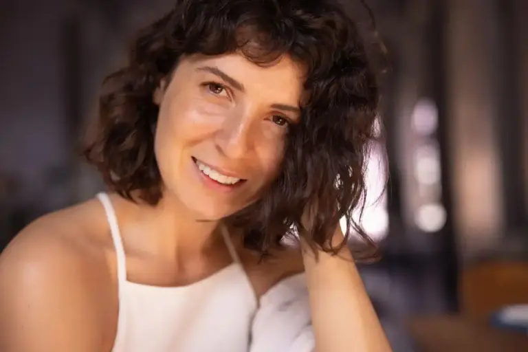 dutch woman skincare after 40 routine natural light