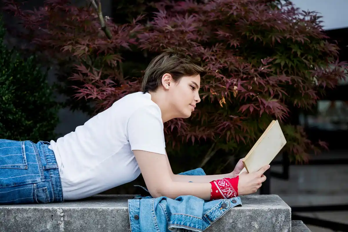 “best time to study sunlight dutch student home”