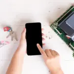 smartphone battery drain location services screen dutch