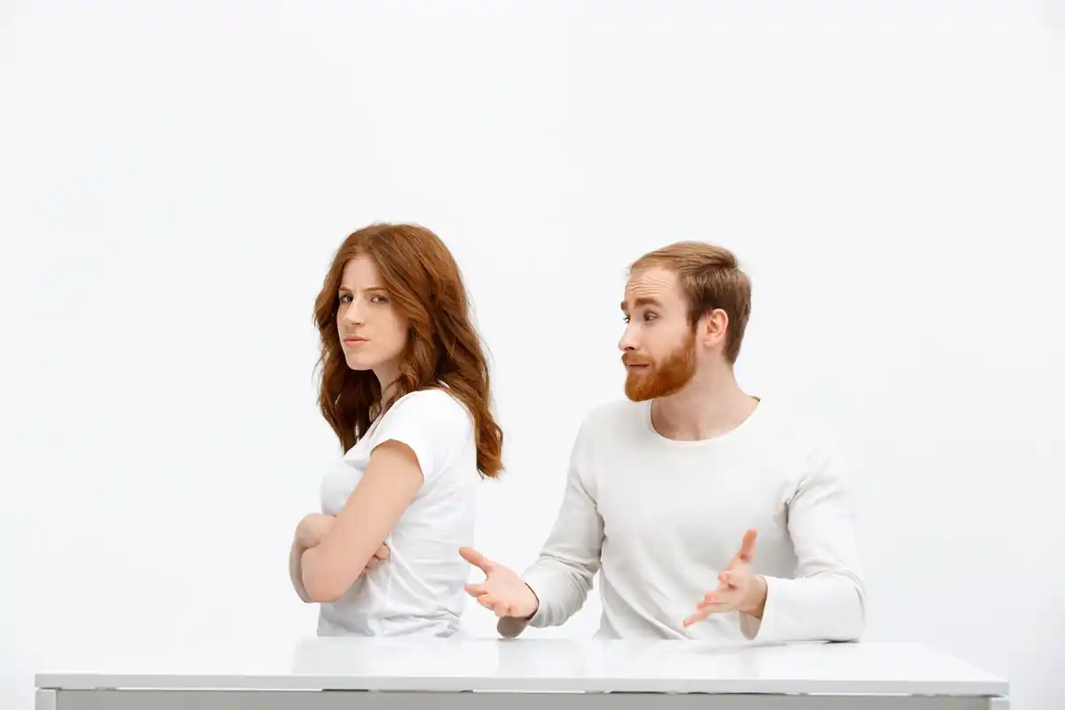 fake apology relationship