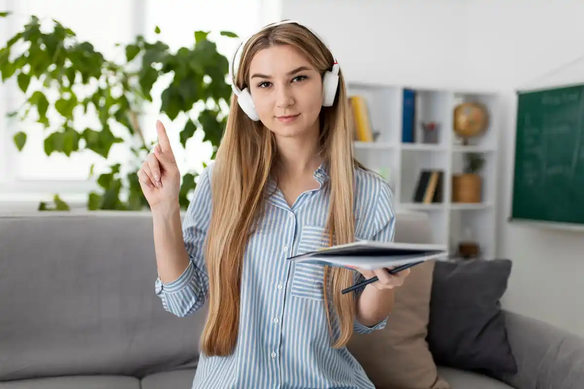 student learning by speaking no books no screen