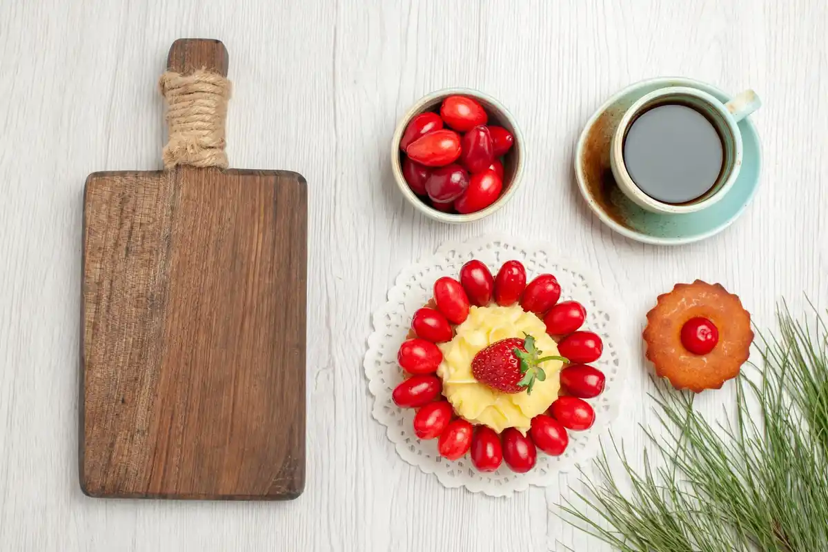wooden cutting board kitchen environment dutch