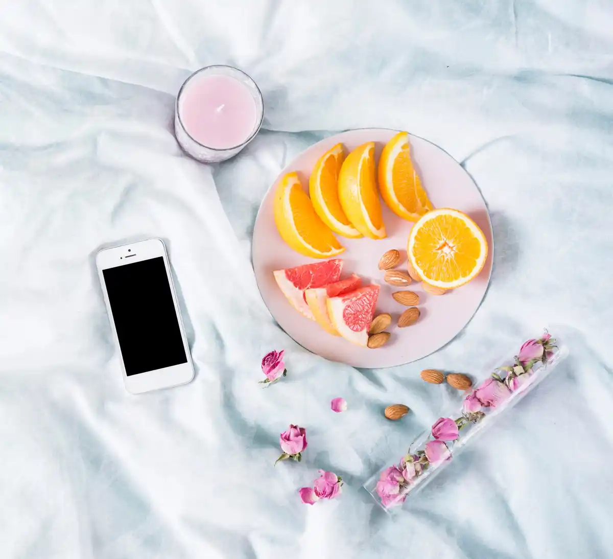 digital detox morning routine flat lay dutch
