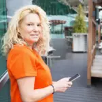 dutch woman asserting personal space in public