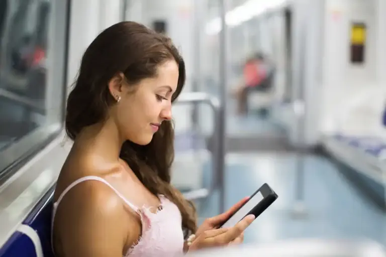 sneaky app data tracking smartphone Dutch