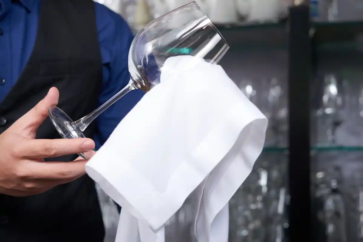 hotel ice machine hygiene