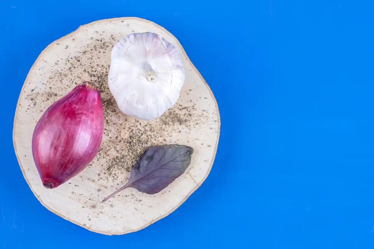 garlic peels creative uses Dutch kitchen home