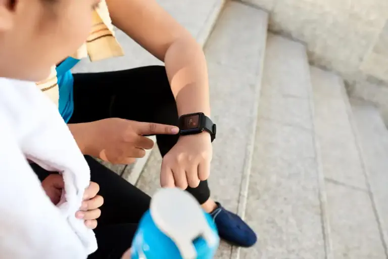 smartwatch emergency lifesaving feature netherlands