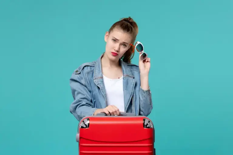 dutch traveler airport mistake insurance