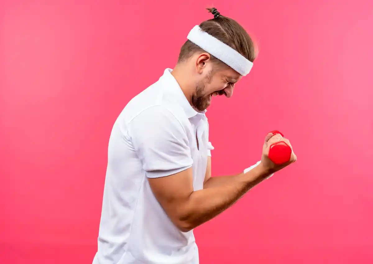 using tennis ball for muscle massage on back