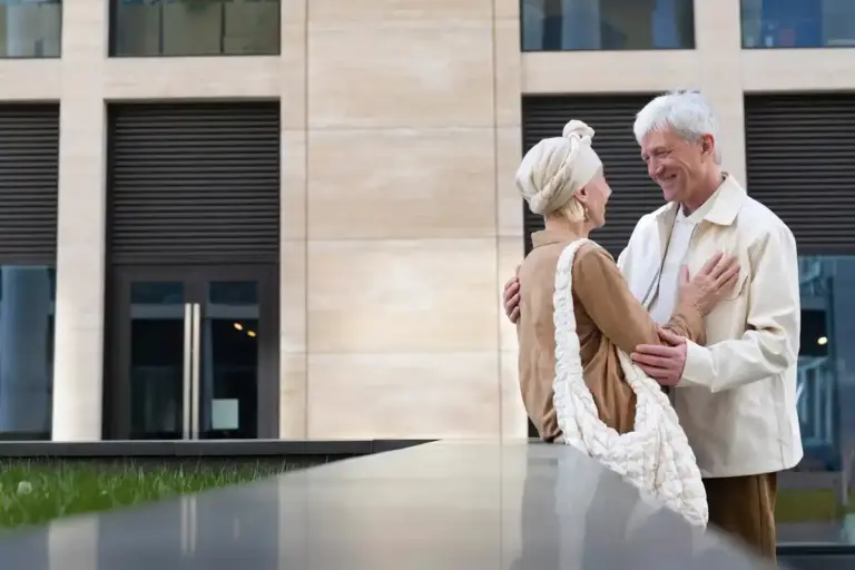 retired dutch seniors luxury lifestyle budget