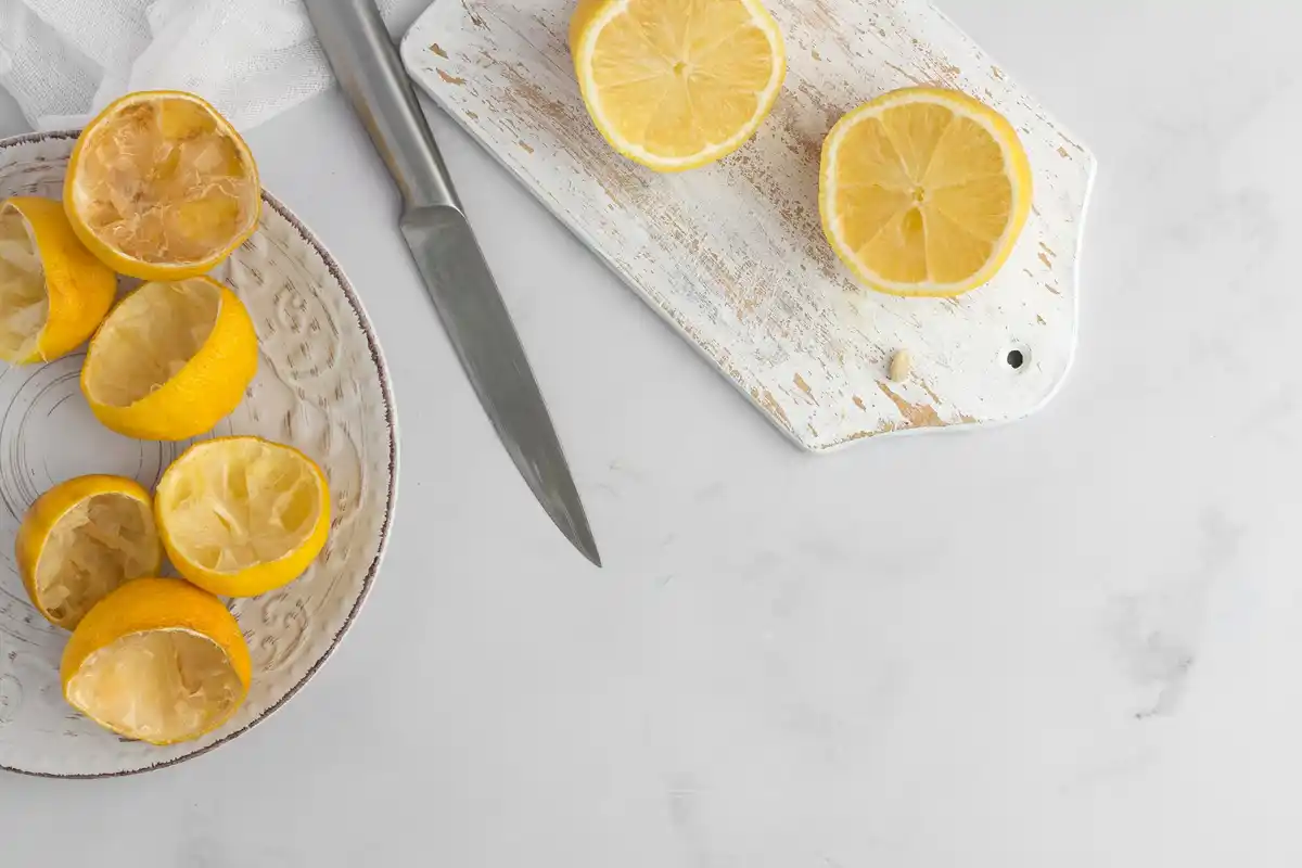 Lemon water lifestyle flatlay Dutch kitchen