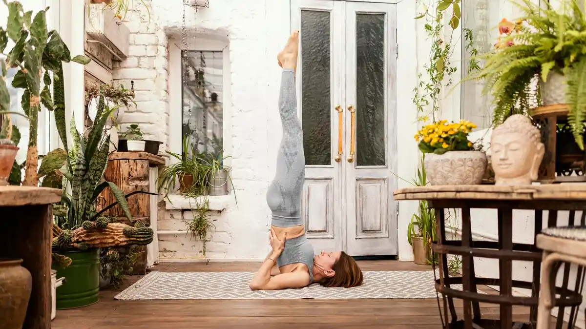 home workout dutch living room morning